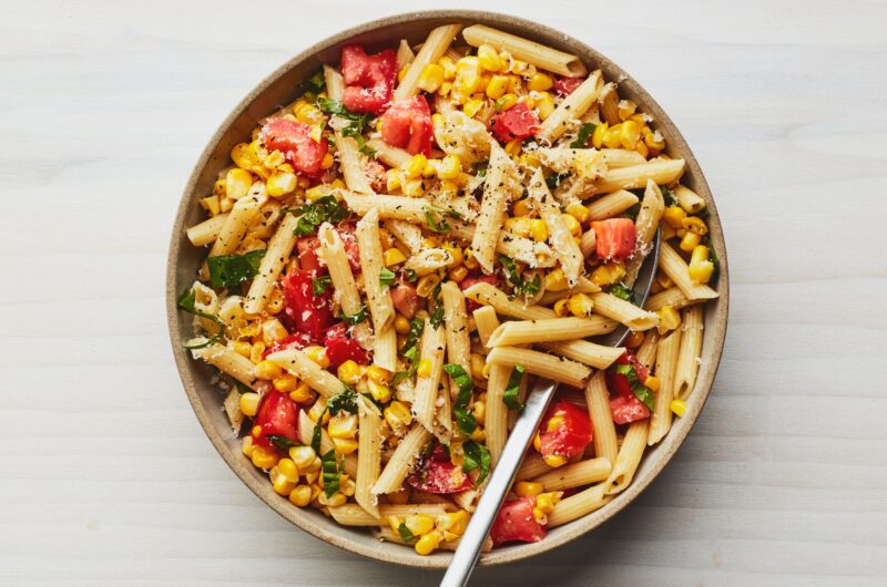 Discover Your NewSummertime Bestie: A fast and zesty homemade dressing generously drizzles overal dente pasta, juicy tomatoes, crisp red onion, savory salami, briny olives,and a variety of fresh herbs in an incredibly simple pasta salad. This colorfuldish is a must-have for any summer event because it has the ideal balance offlavors and textures. It's the best dish to make when you want somethingdelectable, easy to make, and fresh.